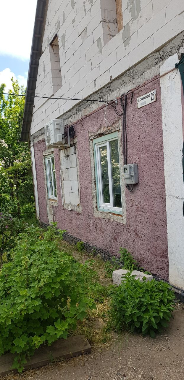 Продам дом на пос.Моряков