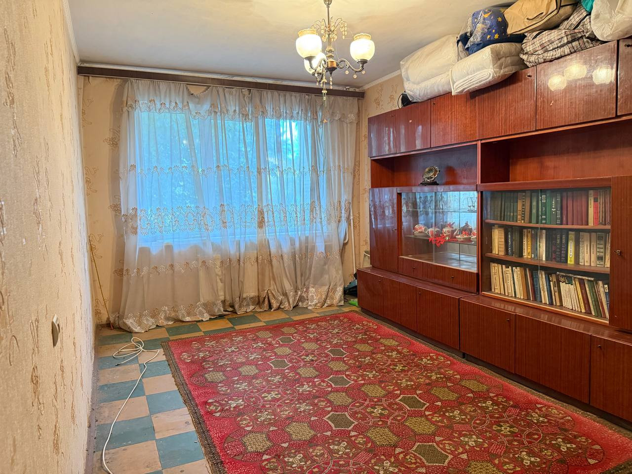 Продам 2х комн кв 1/9 в центре