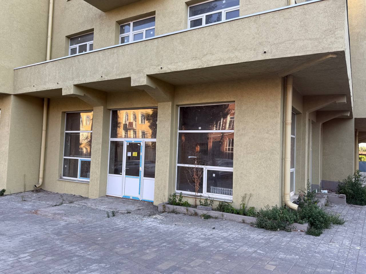 Коммерческое помещение с подвалом