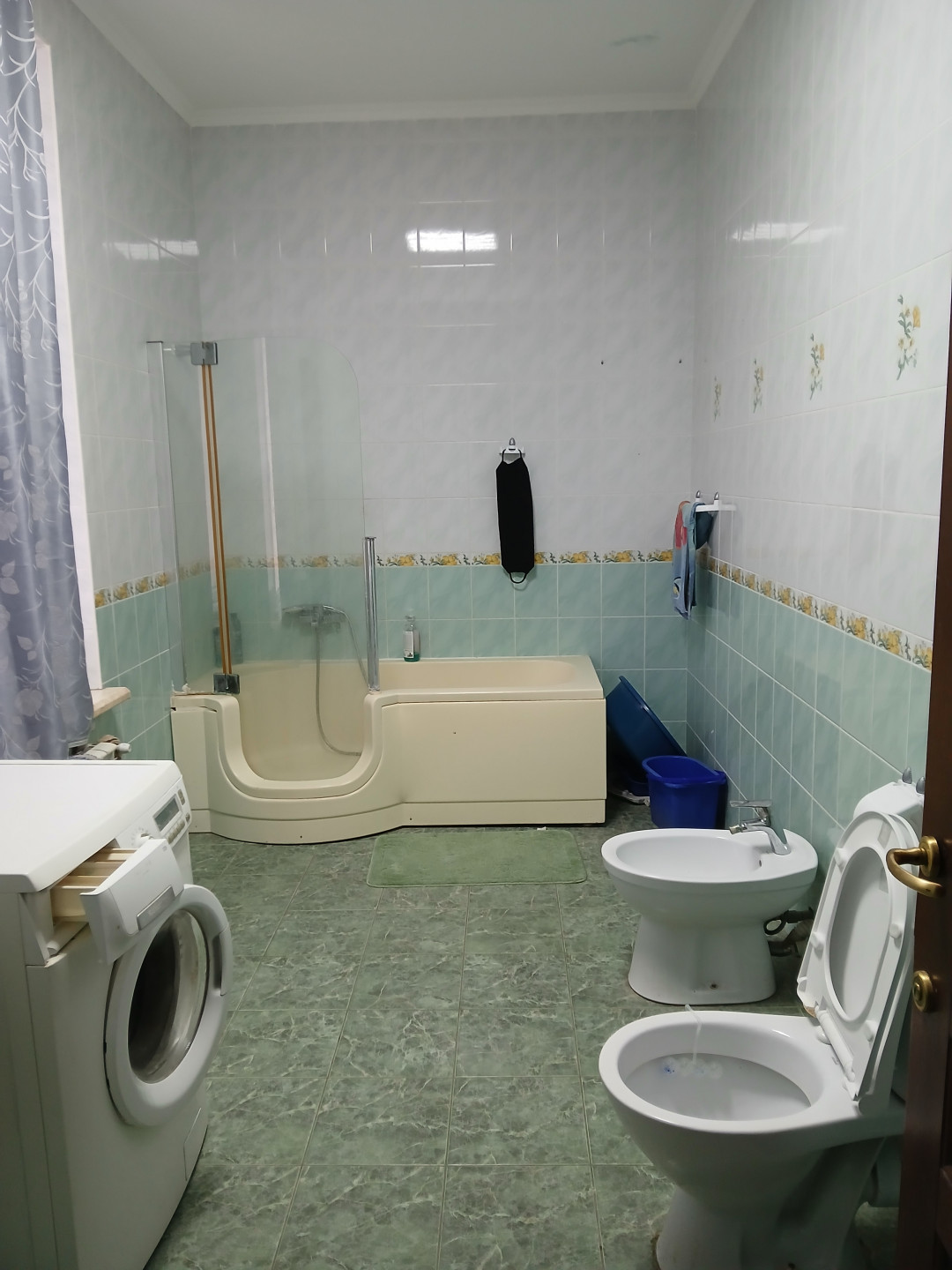 4-комн. дом, 251 м², Респ. Донецкая Народная, г. Мариуполь, р-н Приморский, ул. Зеленстрой